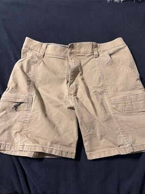 Wrangler Men's Cargo Shorts in Khaki Tan